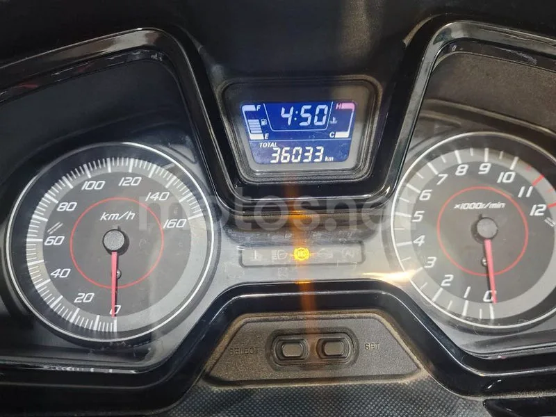 Honda Forza 125 – Vista 10