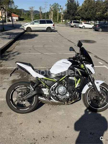 Kawasaki Z650 – Vista 3