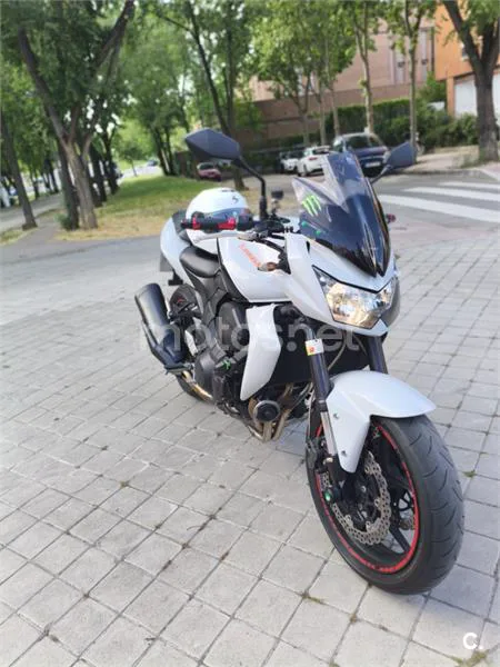 Kawasaki Z750 – Vista 4