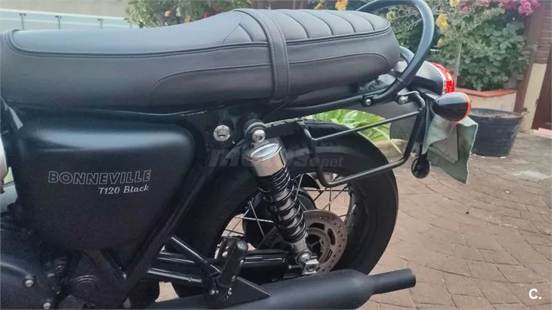 Triumph Bonneville T120 – Vista 4