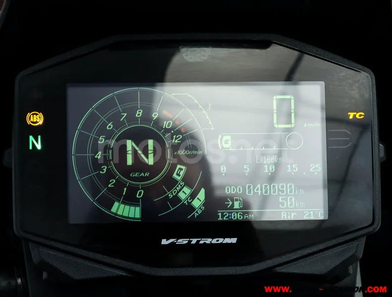 Suzuki V-Strom 1050 – Vista 6