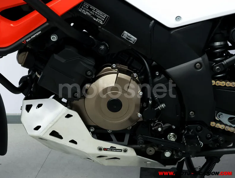 Suzuki V-Strom 1050 – Vista 10