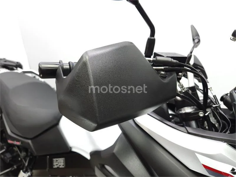 Suzuki V-Strom 650 – Vista 15