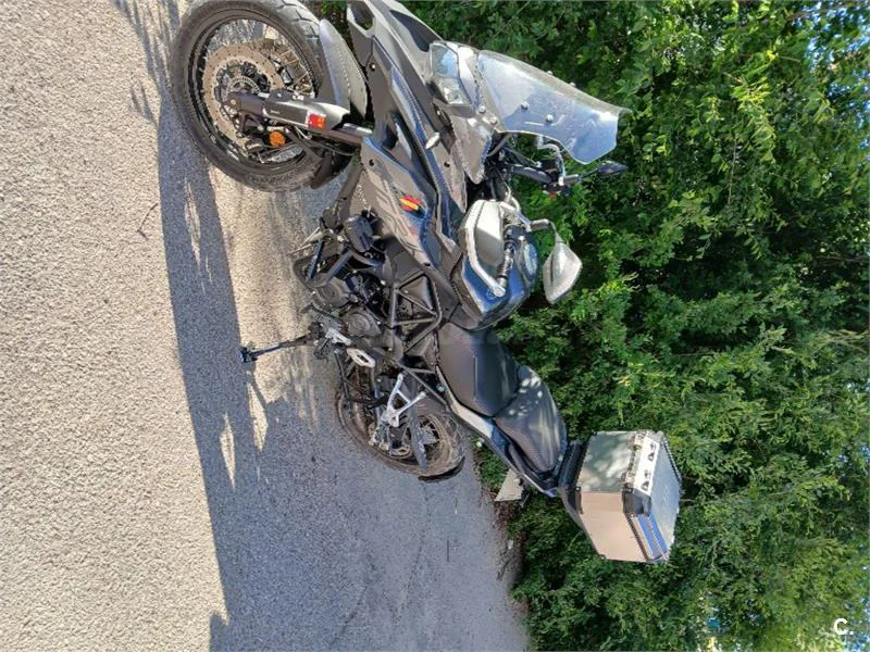 Benelli TRK 502 – Vista 4