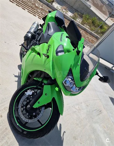 Kawasaki Ninja 250 R – Vista 8