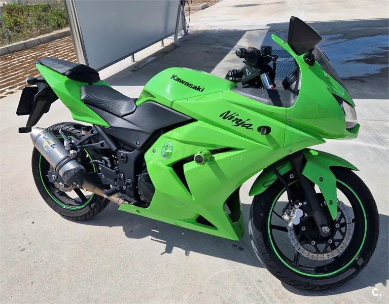 Kawasaki Ninja 250 R – Vista 9