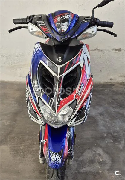 Yamaha Aerox 50 R – Vista 3