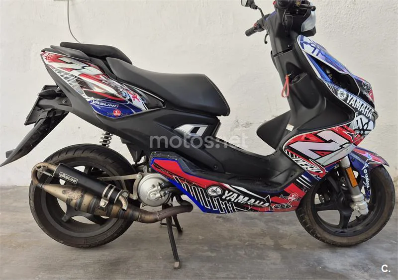 Yamaha Aerox 50 R – Vista 8