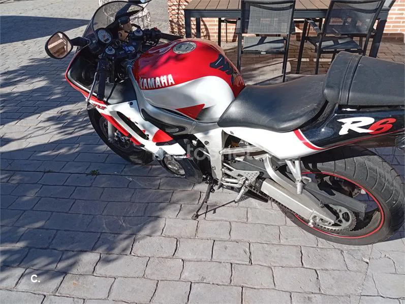 Yamaha R6 – Vista 3