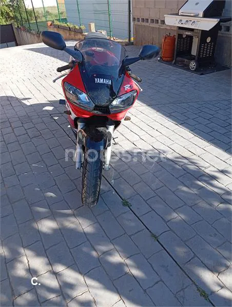 Yamaha R6 – Vista 4