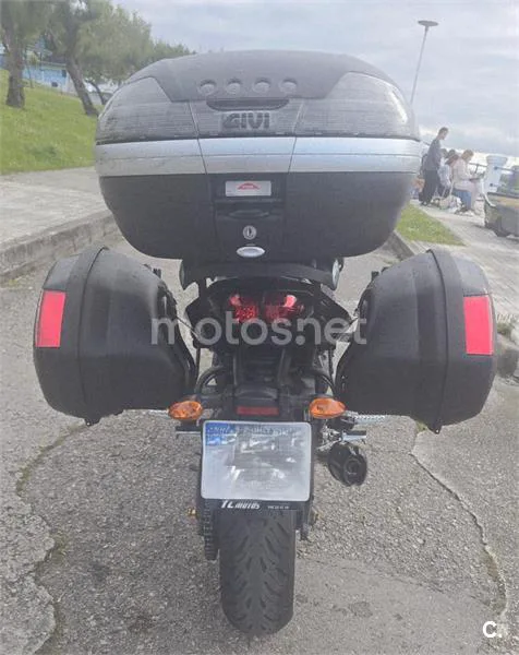 Yamaha FZ8 – Vista 7