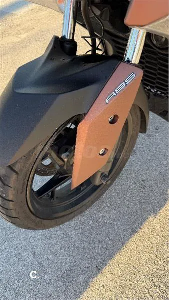 Yamaha XMAX 300 – Vista 8