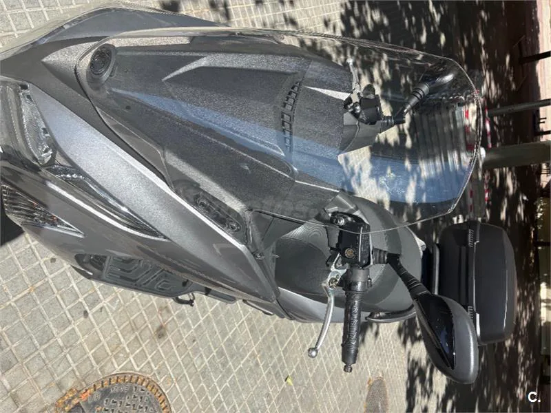 Kymco Grand Dink 125 – Vista 5