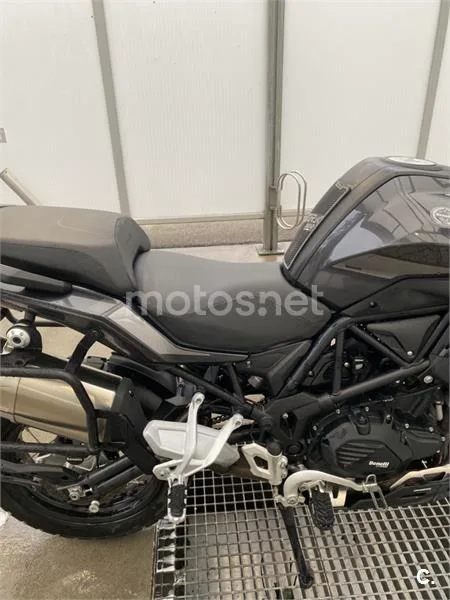 Benelli TRK 502 – Vista 3