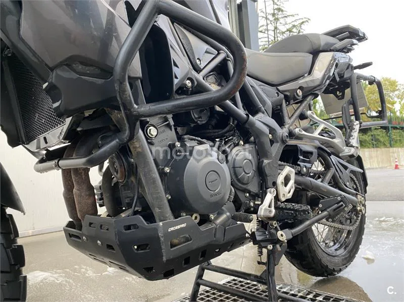 Benelli TRK 502 – Vista 9