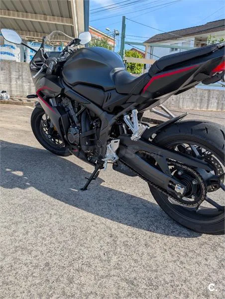 Honda CBR 650 R – Vista 2