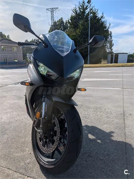 Honda CBR 650 R – Vista 6