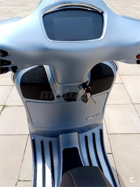 Vespa GTS 300 – Vista 4
