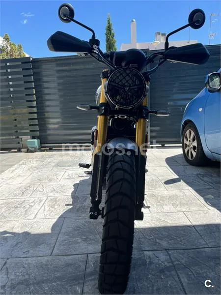 Triumph Scrambler 400 X – Vista 3