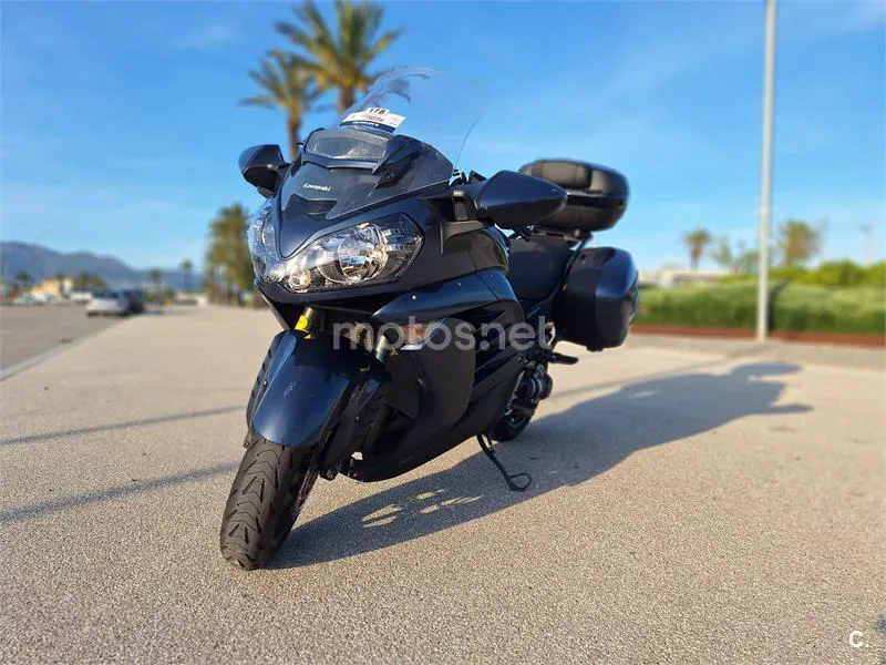 Kawasaki 1400GTR – Vista 4