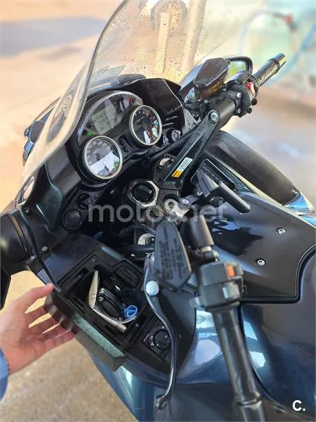 Kawasaki 1400GTR – Vista 7