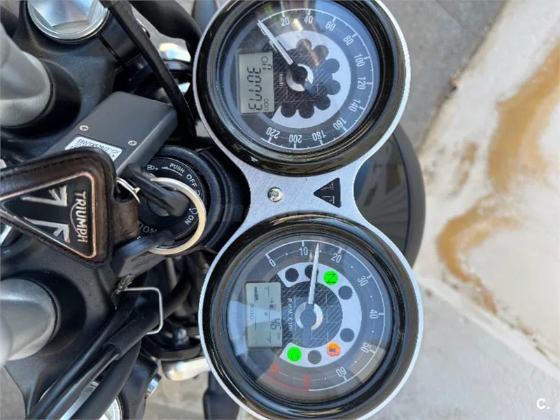 Triumph Speed Twin – Vista 4