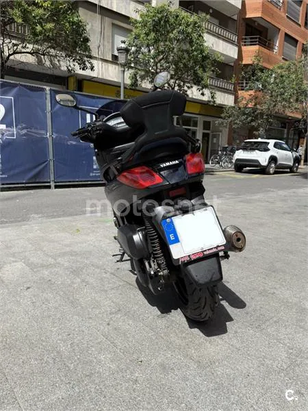 Yamaha XMAX 250 – Vista 3