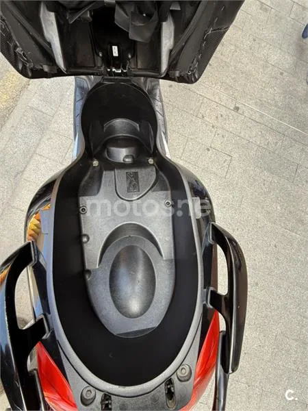 Yamaha XMAX 250 – Vista 6