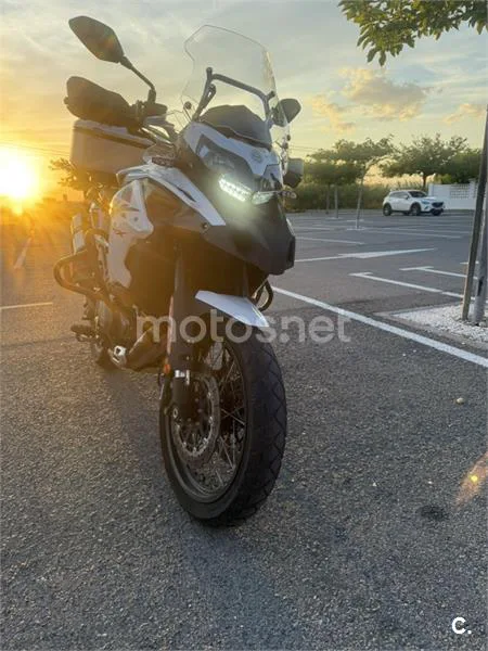 Benelli TRK 502 – Vista 7