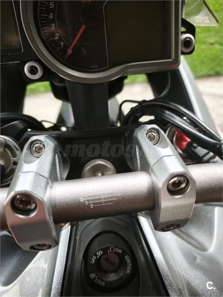 KTM 1290 Super Duke GT – Vista 11