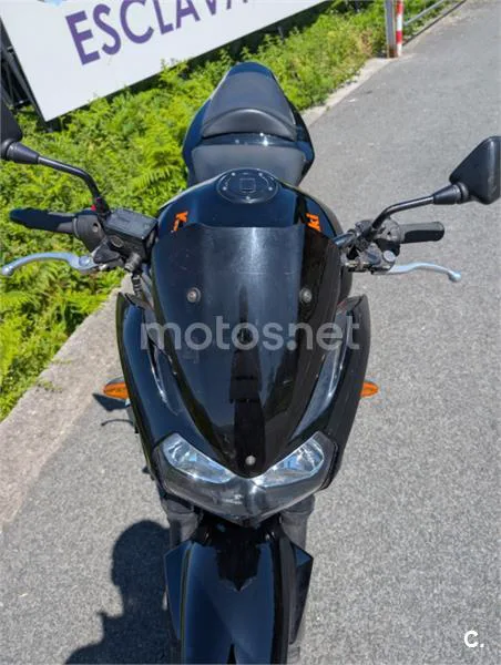 Kawasaki Z750 – Vista 14