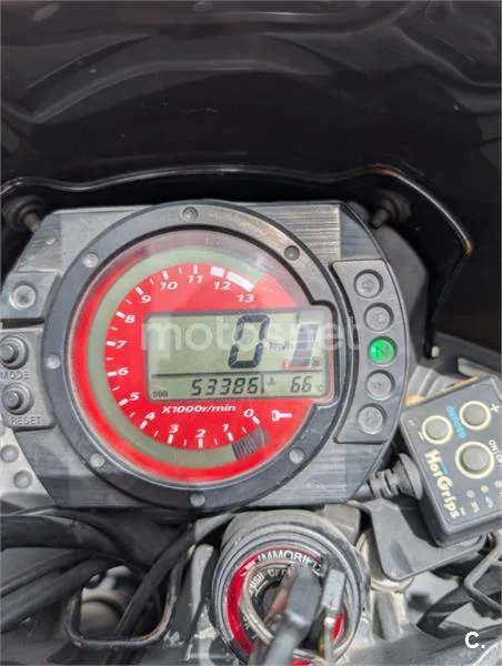 Kawasaki Z750 – Vista 30