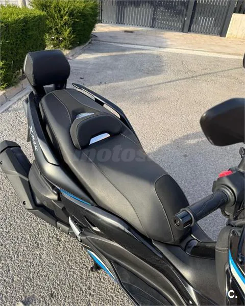 Yamaha XMAX 400 – Vista 2