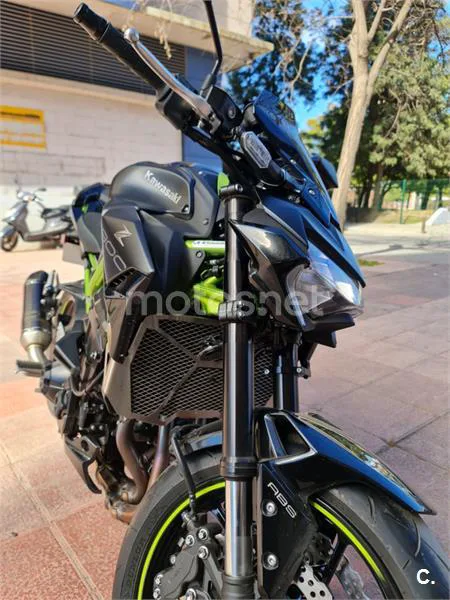 Kawasaki Z900 – Vista 3