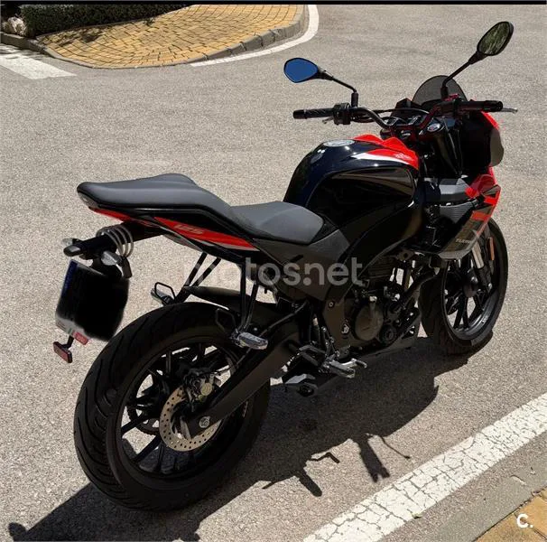 Aprilia Tuono 125 – Vista 6