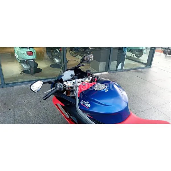 Aprilia RS 660 – Vista 7