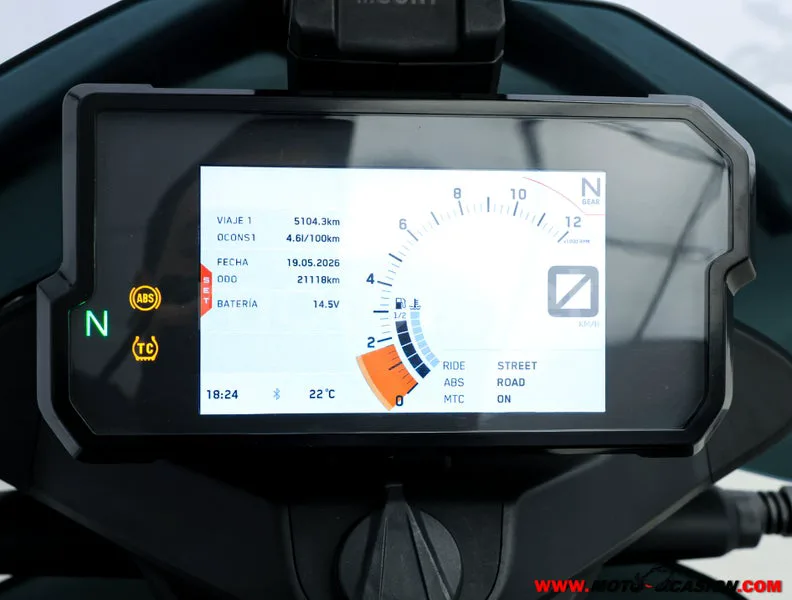 KTM 790 – Vista 6