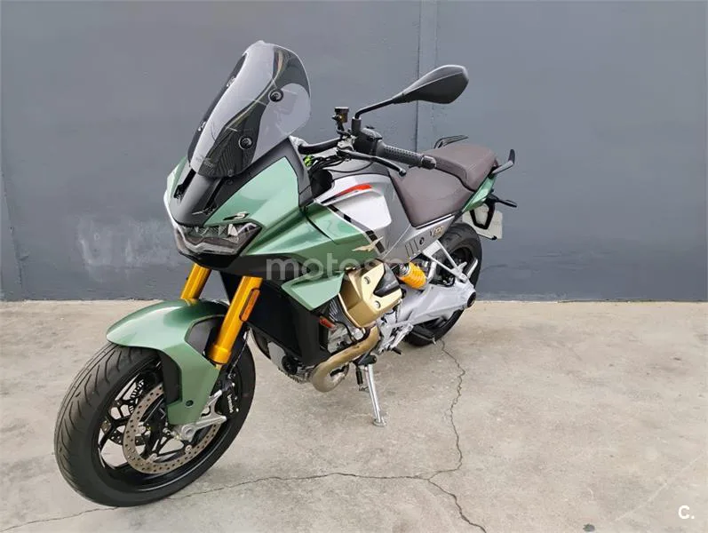 Moto Guzzi V100 Mandello – Vista 3