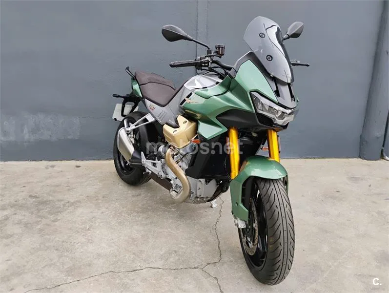 Moto Guzzi V100 Mandello – Vista 4