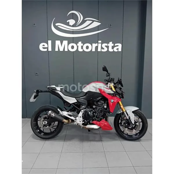 BMW F 900 R – Vista 3
