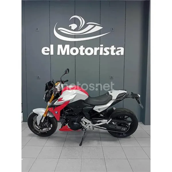 BMW F 900 R – Vista 4