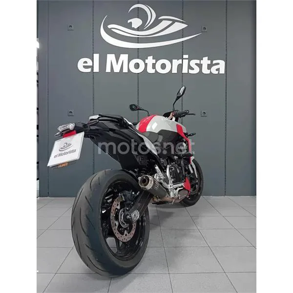 BMW F 900 R – Vista 8