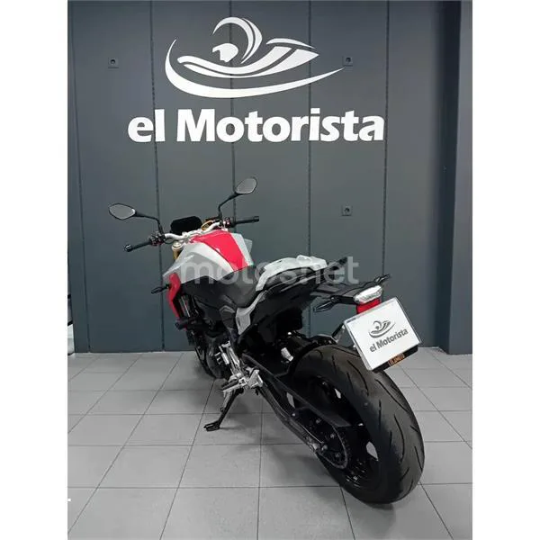 BMW F 900 R – Vista 9