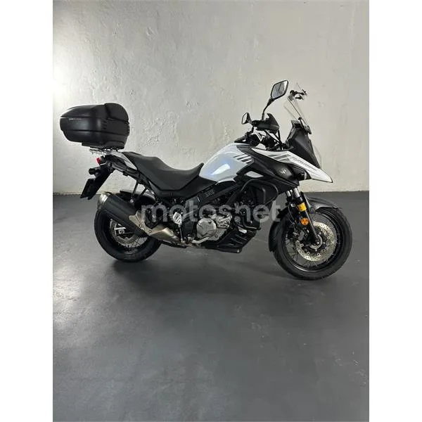 Suzuki V-Strom 650 XT – Vista 13