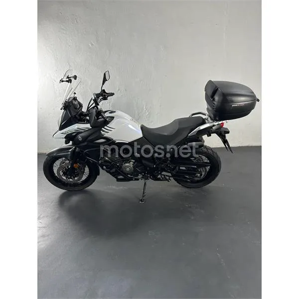 Suzuki V-Strom 650 XT – Vista 10