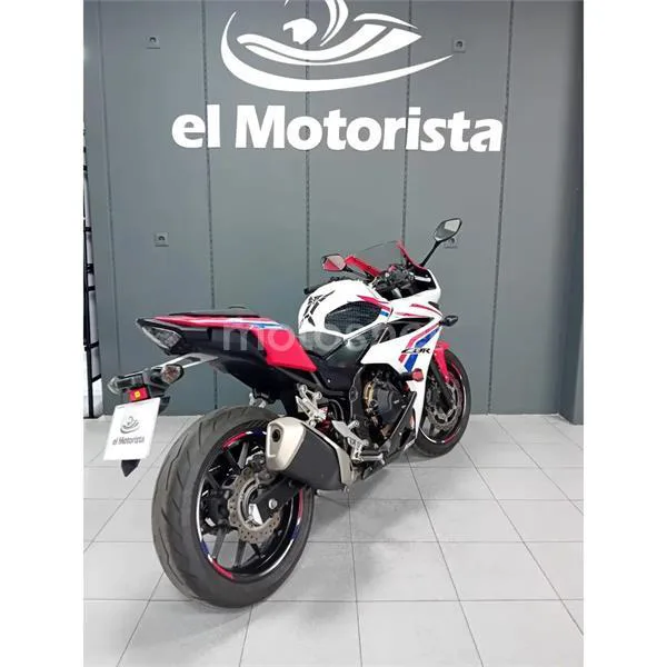 Honda CBR 500 R – Vista 8