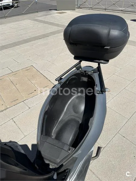 Piaggio MP3 Yourban 300 – Vista 4