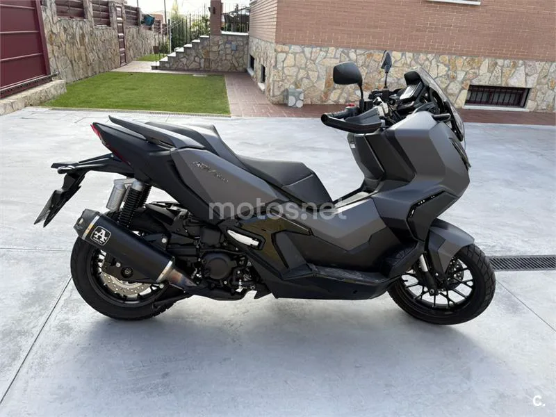 Honda ADV 350 – Vista 3
