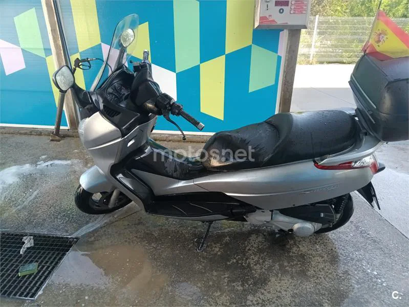 Honda S-Wing 125 – Vista 4