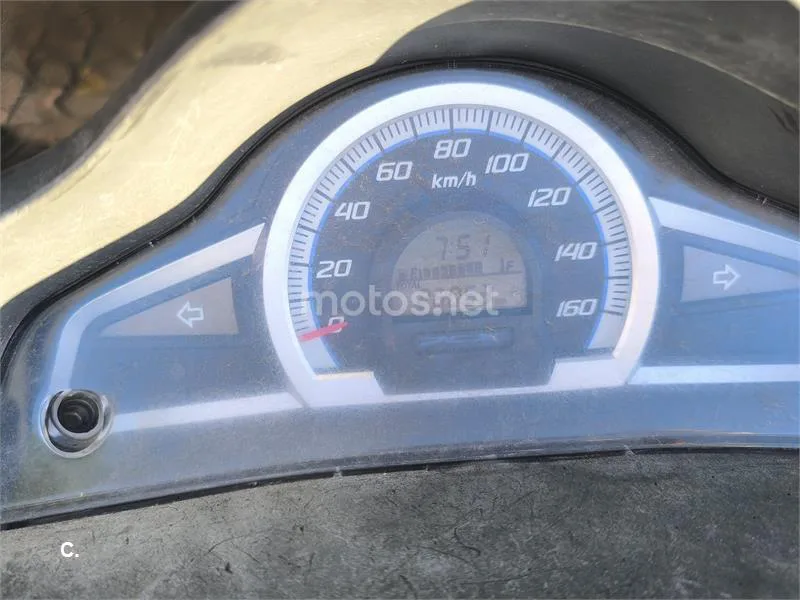 Honda PCX 125 – Vista 4